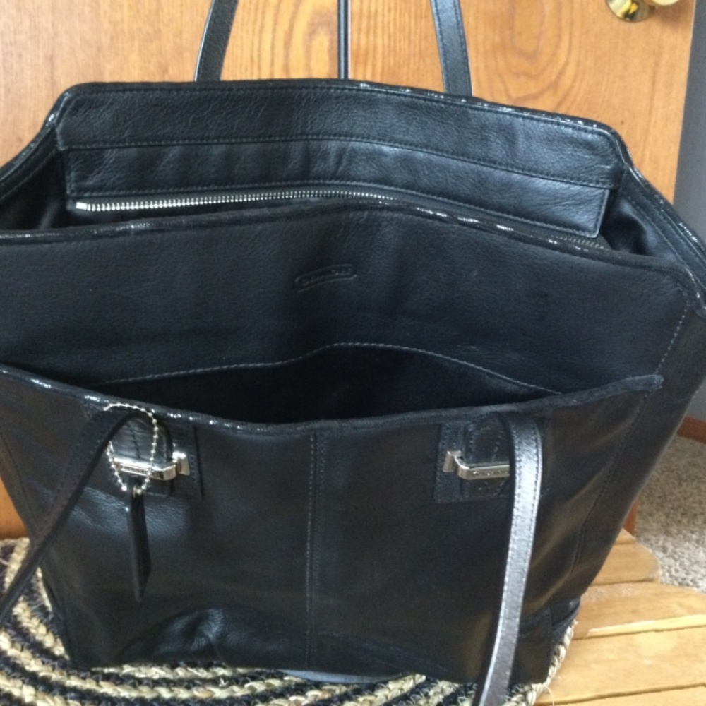 💥Coach Handbag💥 - Picture 3 of 10